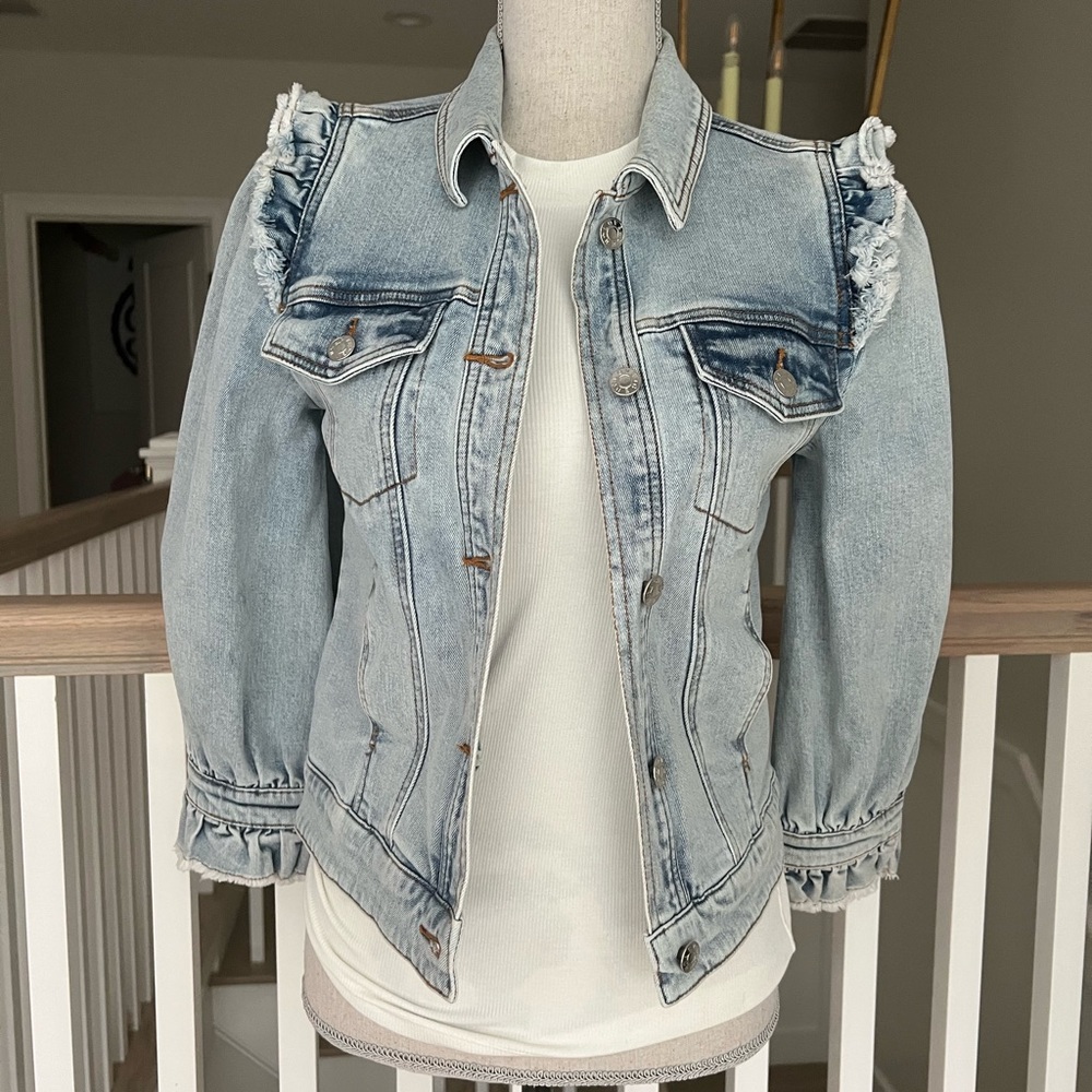 NWT Generation Love Gabby Denim Jacket Size: Large Color: Light Blue